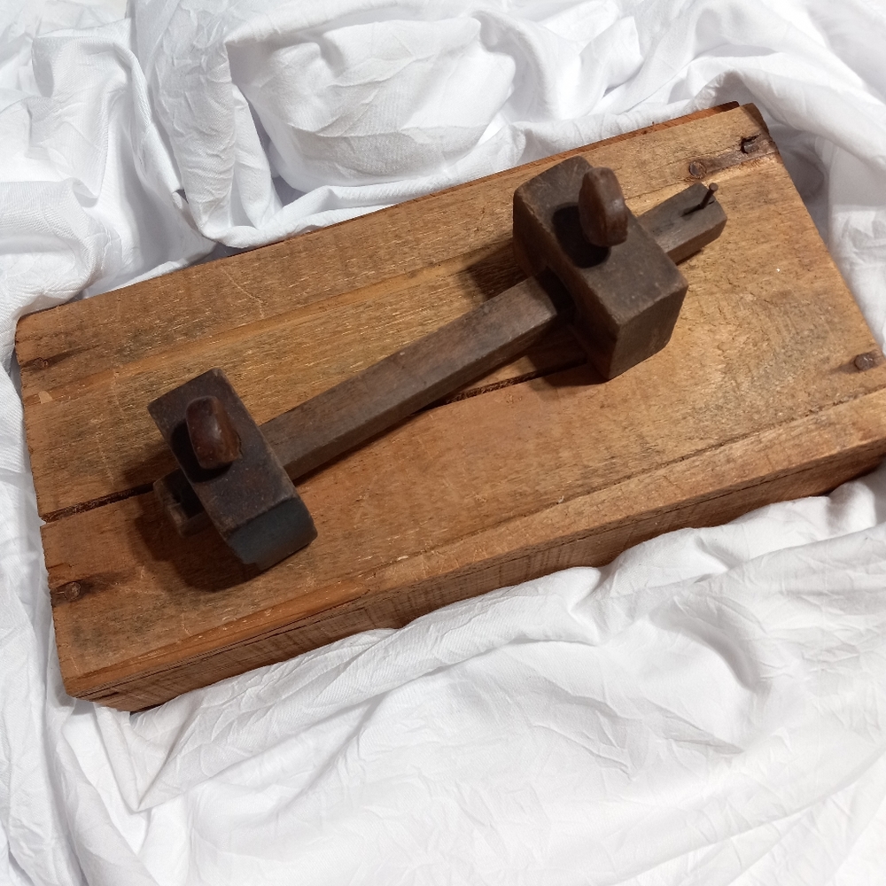 Antique Wooden Carpenter Scribe Marking Gauge Woodworking Tool